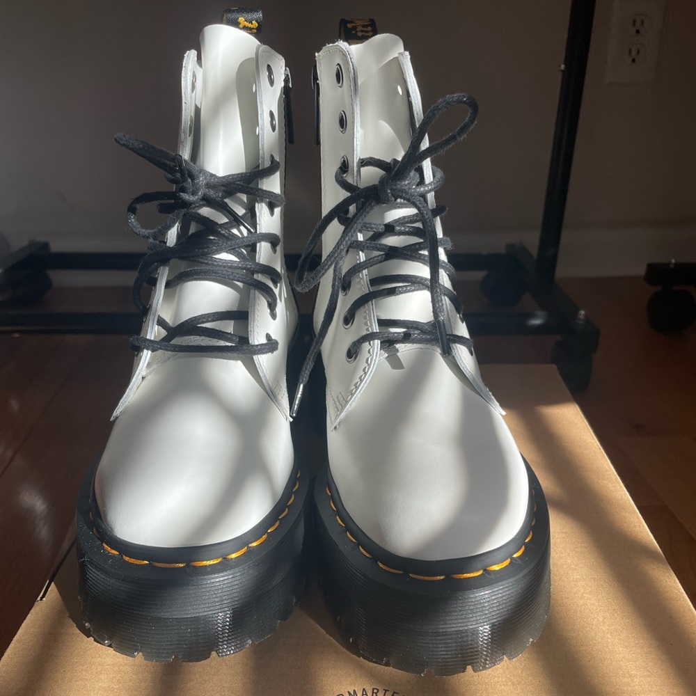 Dr. Martens Jadon Boots